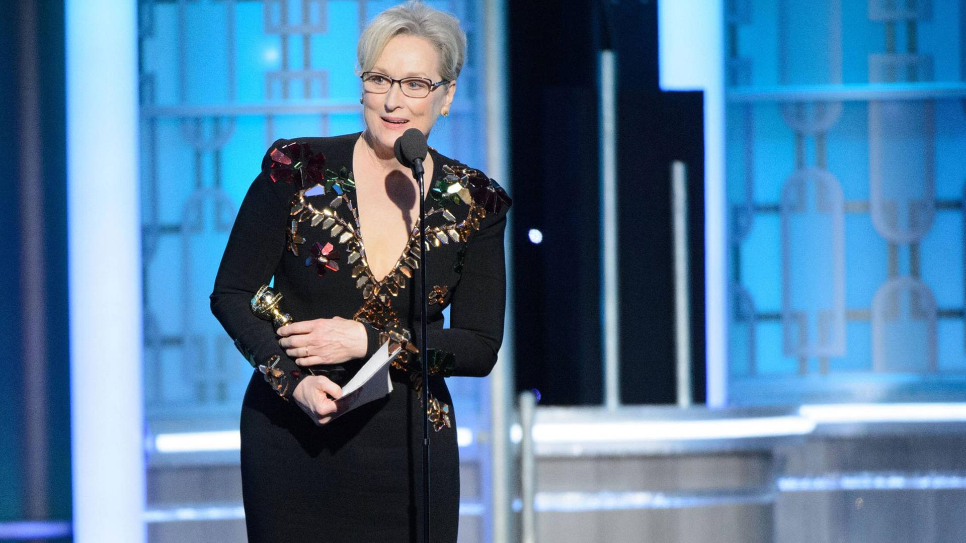 Meryl Streep während ihrer Dankesrede bei den Golden Globes 2017 Meryl Streep während ihrer Dankesrede bei den Golden Globes 2017