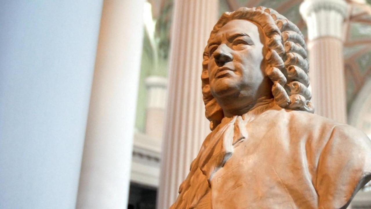 Bach-Denkmal in der Leipziger Nikolaikirche Bach-Denkmal in der Leipziger Nikolaikirche