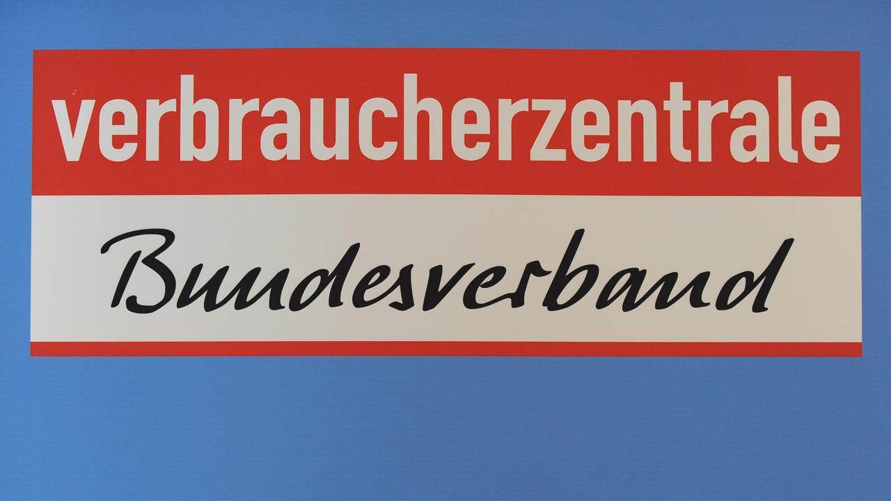 Das Logo der Verbraucherzentrale Bundesverband e.V. in Berlin.