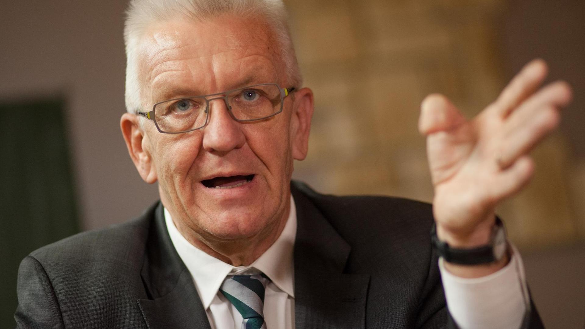 Winfried Kretschmann (Bündnis 90/Die Grünen), Ministerpräsident von Baden-Württemberg Winfried Kretschmann (Bündnis 90/Die Grünen), Ministerpräsident von Baden-Württemberg