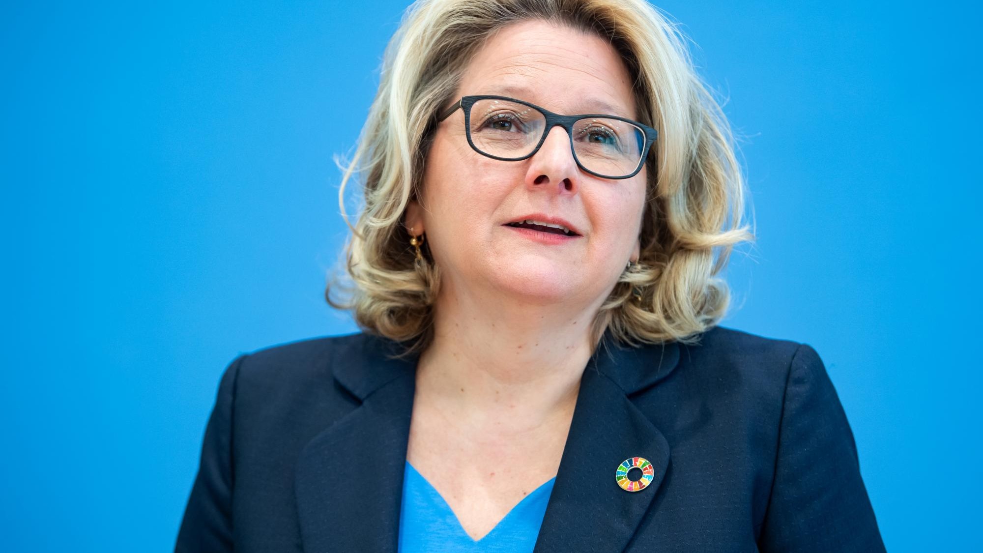 Bundesumweltministerin über Nachhaltigkeit Nach Corona - Mehr ...