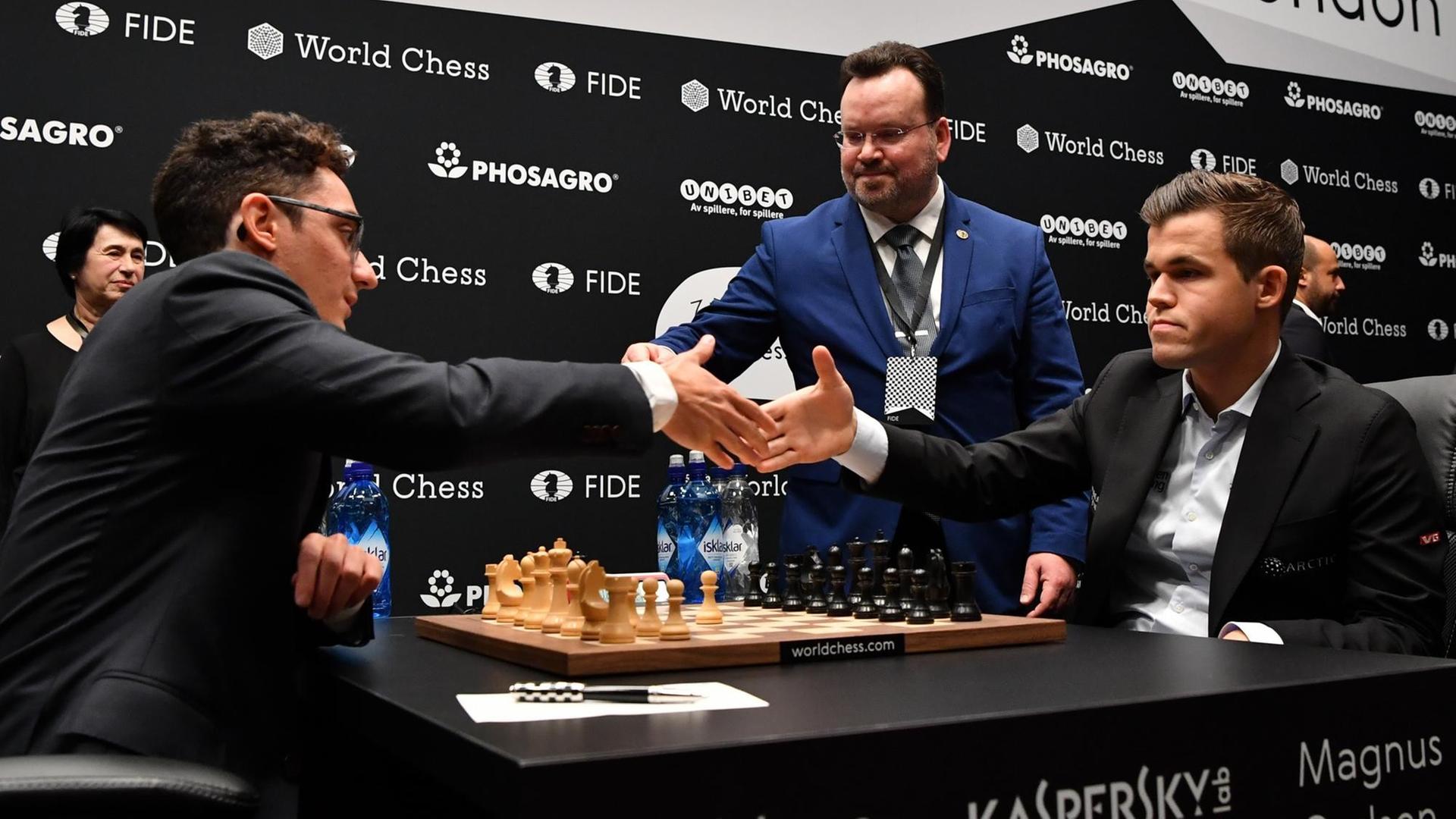 Schachweltmeister Magnus Carlsen und Herausforderer Fabiano Caruana Schachweltmeister Magnus Carlsen und Herausforderer Fabiano Caruana