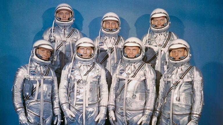 Keine Szene aus einem James Bond-Film, sondern der Anfang der astronautischen US-Raumfahrt: die Mercury Seven Keine Szene aus einem James Bond-Film, sondern der Anfang der astronautischen US-Raumfahrt: die Mercury Seven