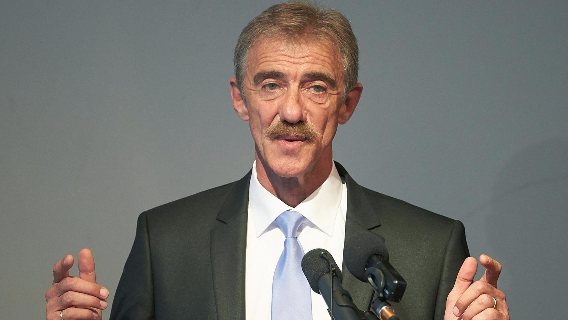 Der Landesvorsitzende der rheinland-pfälzischen AfD, Uwe Junge. Der Landesvorsitzende der rheinland-pfälzischen AfD, Uwe Junge.