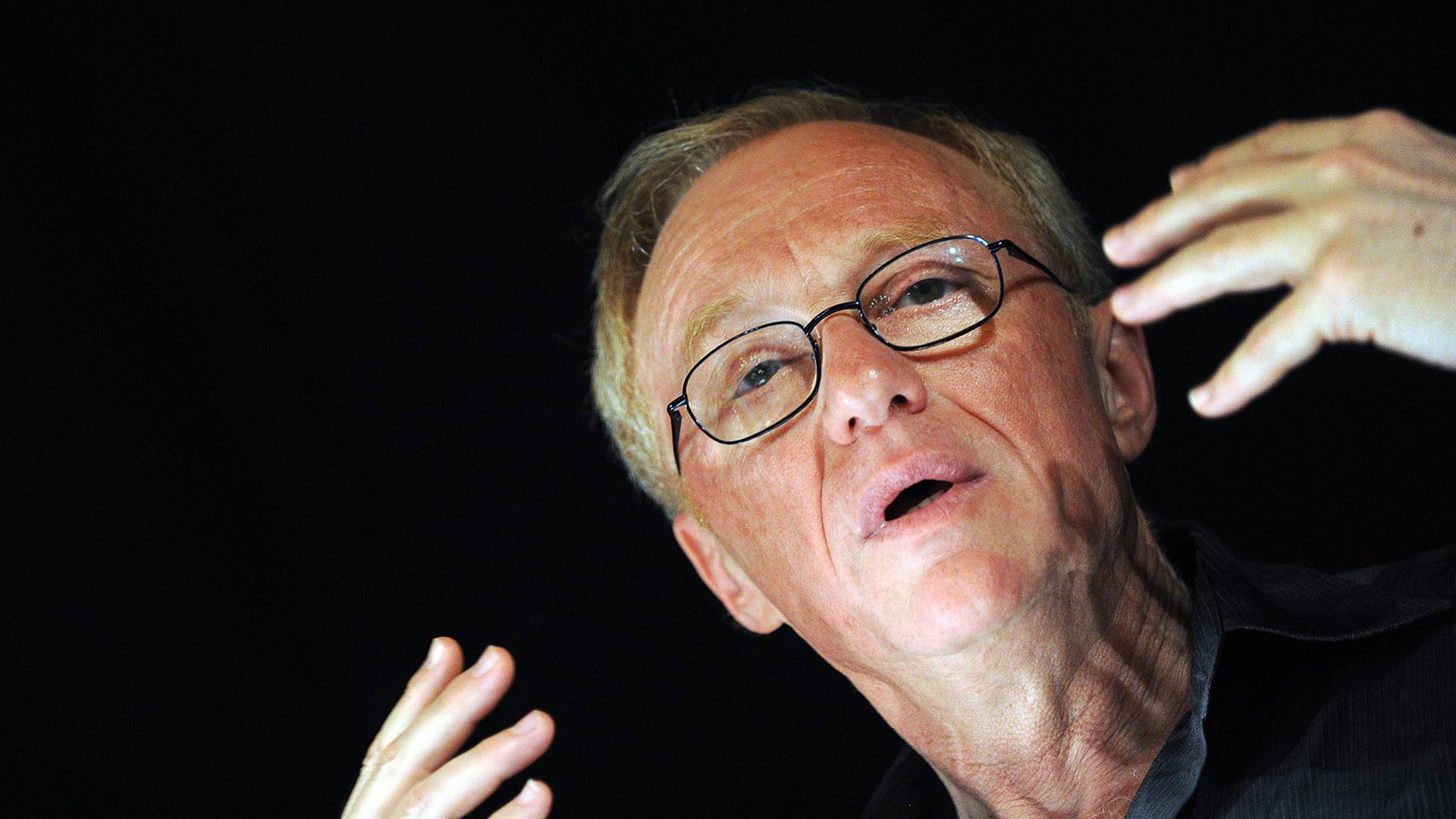 Der israelische Schriftsteller David Grossman; Aufnahme von 2010 Der israelische Schriftsteller David Grossman; Aufnahme von 2010