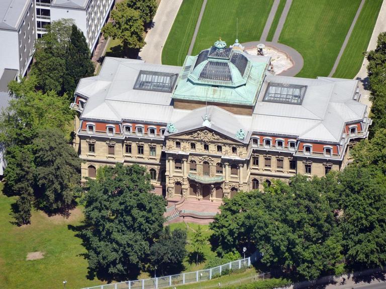Luftbild Bundesgerichtshof (BGH) in Karlsruhe (Baden-Württemberg) aufgenommen am 06.06.2014.