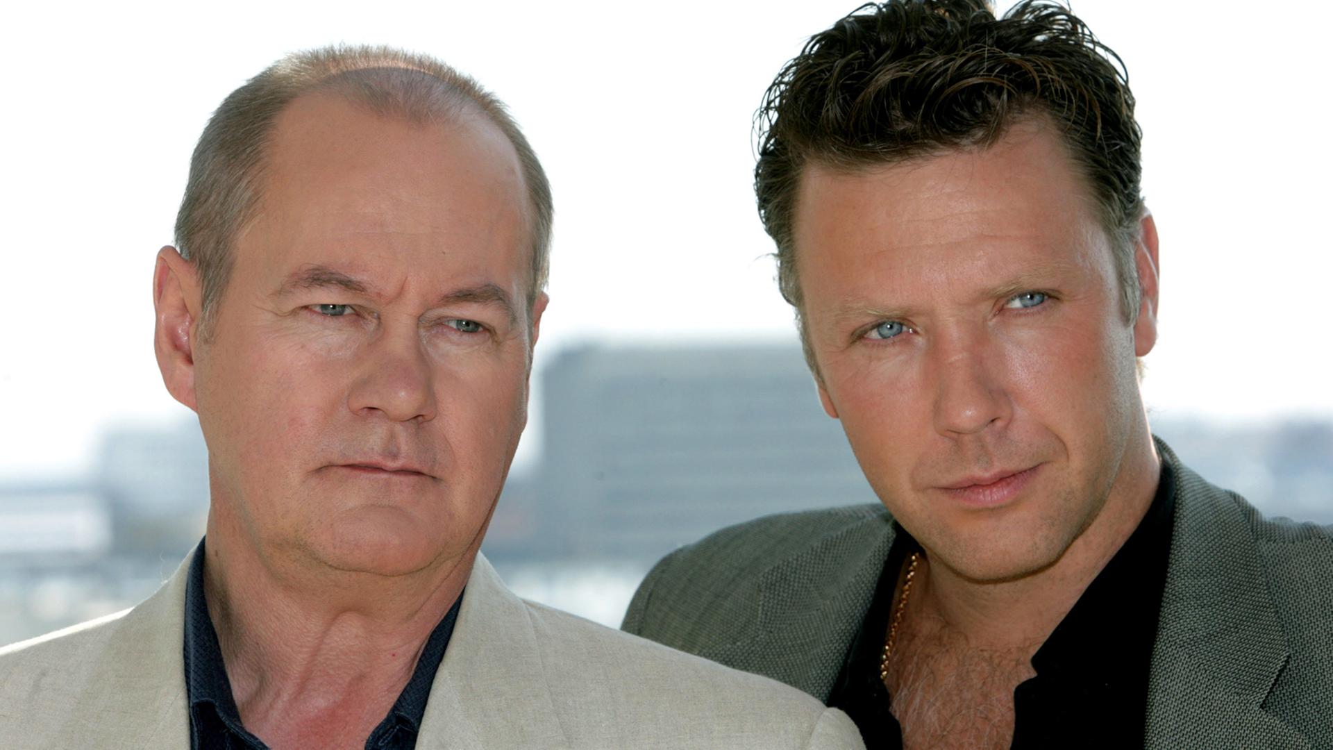 Die Schauspieler Peter Haber (l.) und Mikael Persbrandt ermitteln seit Jahren erfolgreich für die ZDF-Krimireihe "Kommissar Beck". Die Schauspieler Peter Haber (l.) und Mikael Persbrandt ermitteln seit Jahren erfolgreich für die ZDF-Krimireihe "Kommissar Beck".