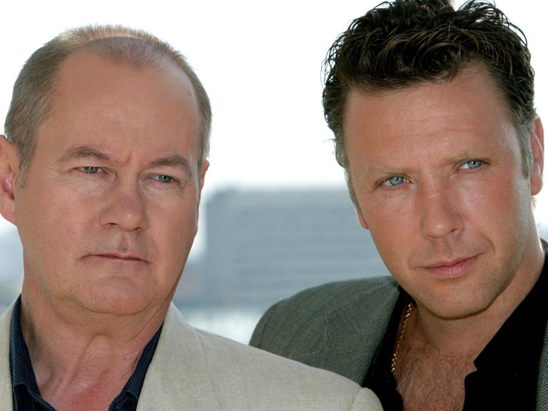 Die Schauspieler Peter Haber (l.) und Mikael Persbrandt ermitteln seit Jahren erfolgreich für die ZDF-Krimireihe "Kommissar Beck".