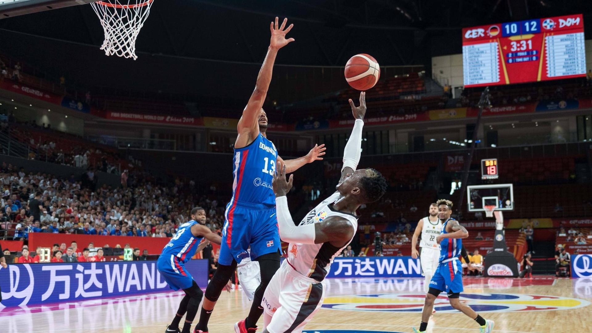 Die Niederlage des deutschen Basketball-Nationalteams gegen die Dominikanische Republik bei der WM in China hat viele überrascht. Die Niederlage des deutschen Basketball-Nationalteams gegen die Dominikanische Republik bei der WM in China hat viele überrascht.