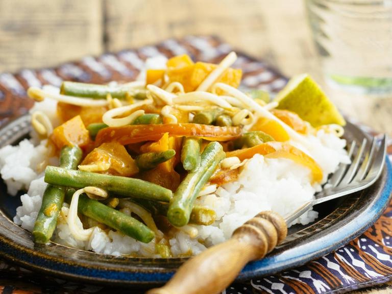 Thai Curry mit Kürbissen und grünen Bohnen.