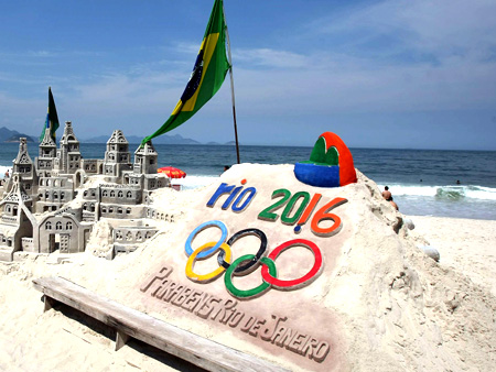 Olympia 2016 - Sandskulpturen am Strand der Copacabana