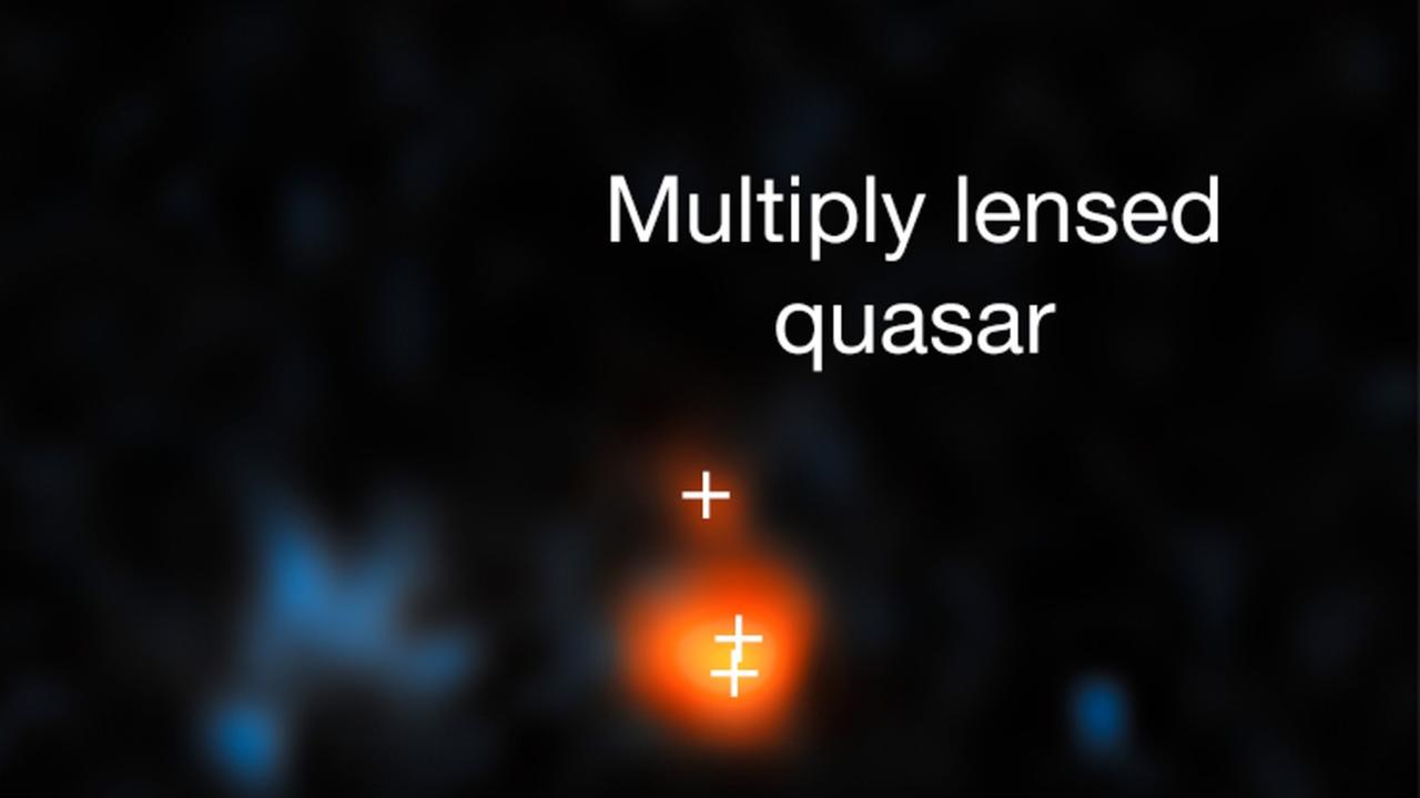 : Durch die Schwerkraft der Vordergrundgalaxie (links, bläulich) sind mehrere erheblich verstärkte Bilder des fernen Quasars (rechts, rötlich) am Himmel zu sehen : Durch die Schwerkraft der Vordergrundgalaxie (links, bläulich) sind mehrere erheblich verstärkte Bilder des fernen Quasars (rechts, rötlich) am Himmel zu sehen