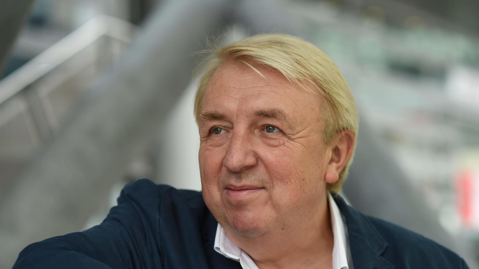 Hanns-Josef Ortheil, aufgenommen im Oktober 2016, auf der 68. Frankfurter Buchmesse, in Frankfurt/Main Hanns-Josef Ortheil, aufgenommen im Oktober 2016, auf der 68. Frankfurter Buchmesse, in Frankfurt/Main