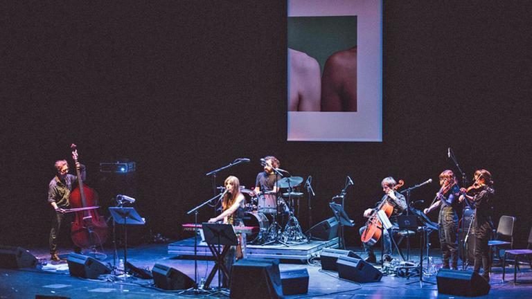 Julia Holter & Strings. Julia Holter & Strings.