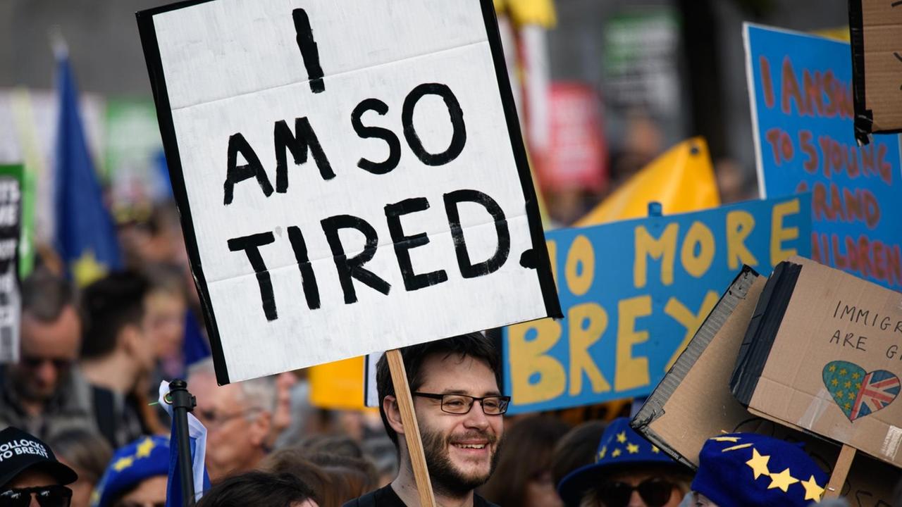 Protestierende gegen den Brexit nehmen an einer Kundgebung in der Innenstadt von London teil. Protestierende gegen den Brexit nehmen an einer Kundgebung in der Innenstadt von London teil.