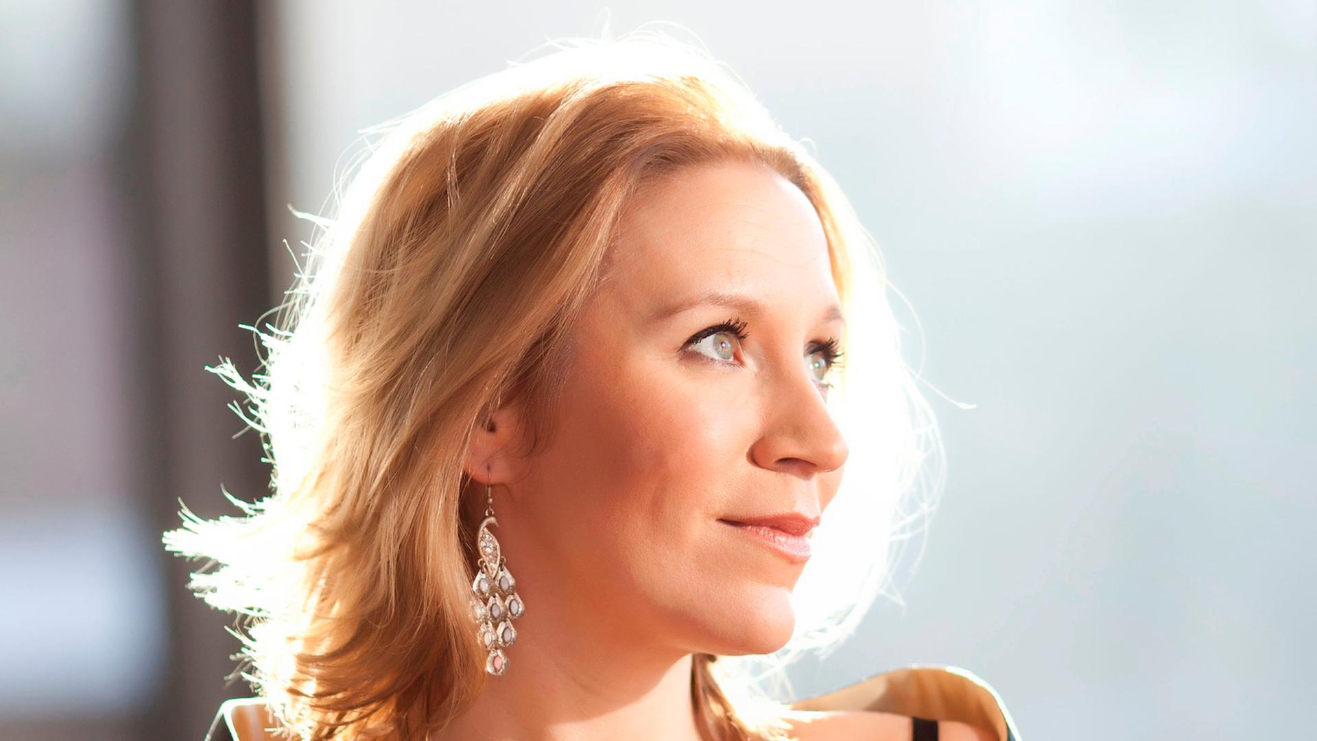 Carolyn Sampson Carolyn Sampson