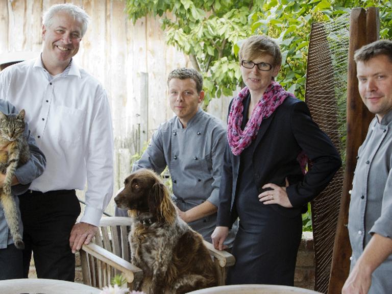 Ulrike Laun und ihr Restaurant-Team im Haus Landlust Körzin
