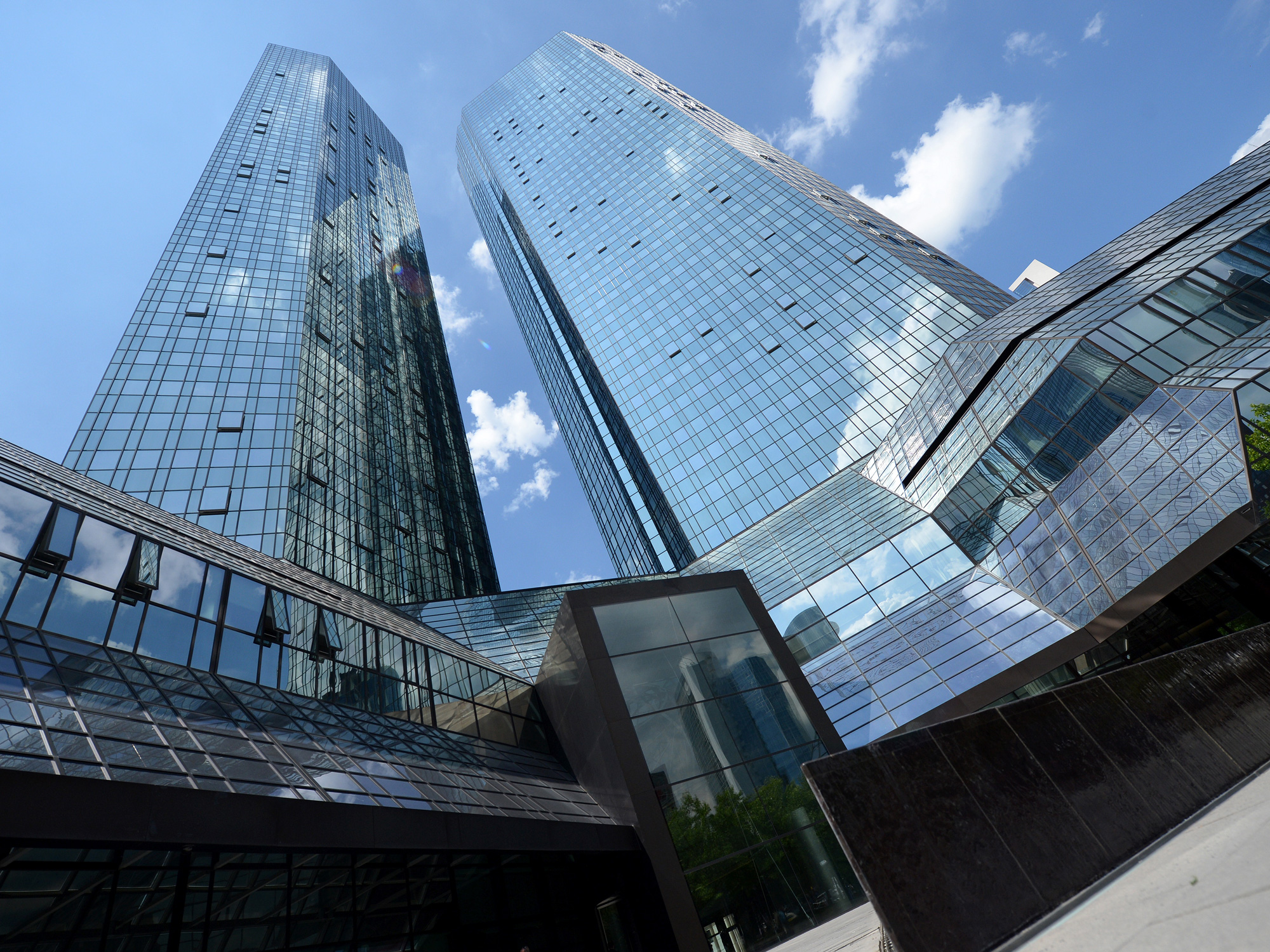 Deutsche Bank und Katar Alles ist eine Frage des Geldes