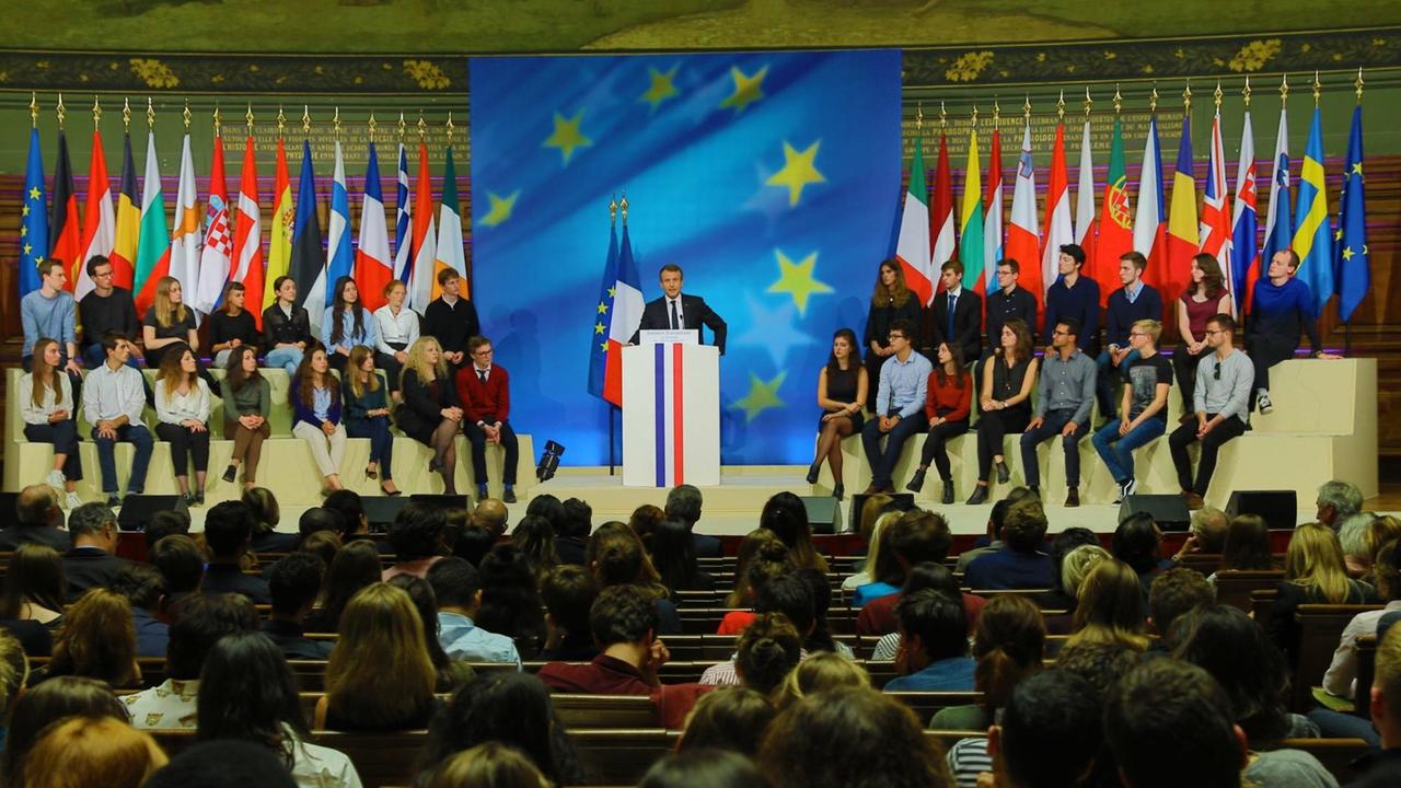 Emmanuel Macron hielt seine Rede zu Europa am 26. September 2017 an der Universität Sorbonne Emmanuel Macron hielt seine Rede zu Europa am 26. September 2017 an der Universität Sorbonne