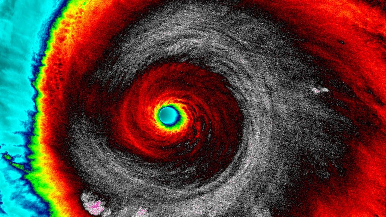 Satellitenbild des Hurrikan Patricia im Oktober 2015 in Infrarot. Satellitenbild des Hurrikan Patricia im Oktober 2015 in Infrarot.