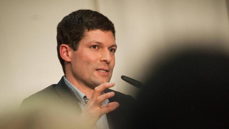 Autor Ronen Steinke bei einer Diskussionsveranstaltung Autor Ronen Steinke bei einer Diskussionsveranstaltung