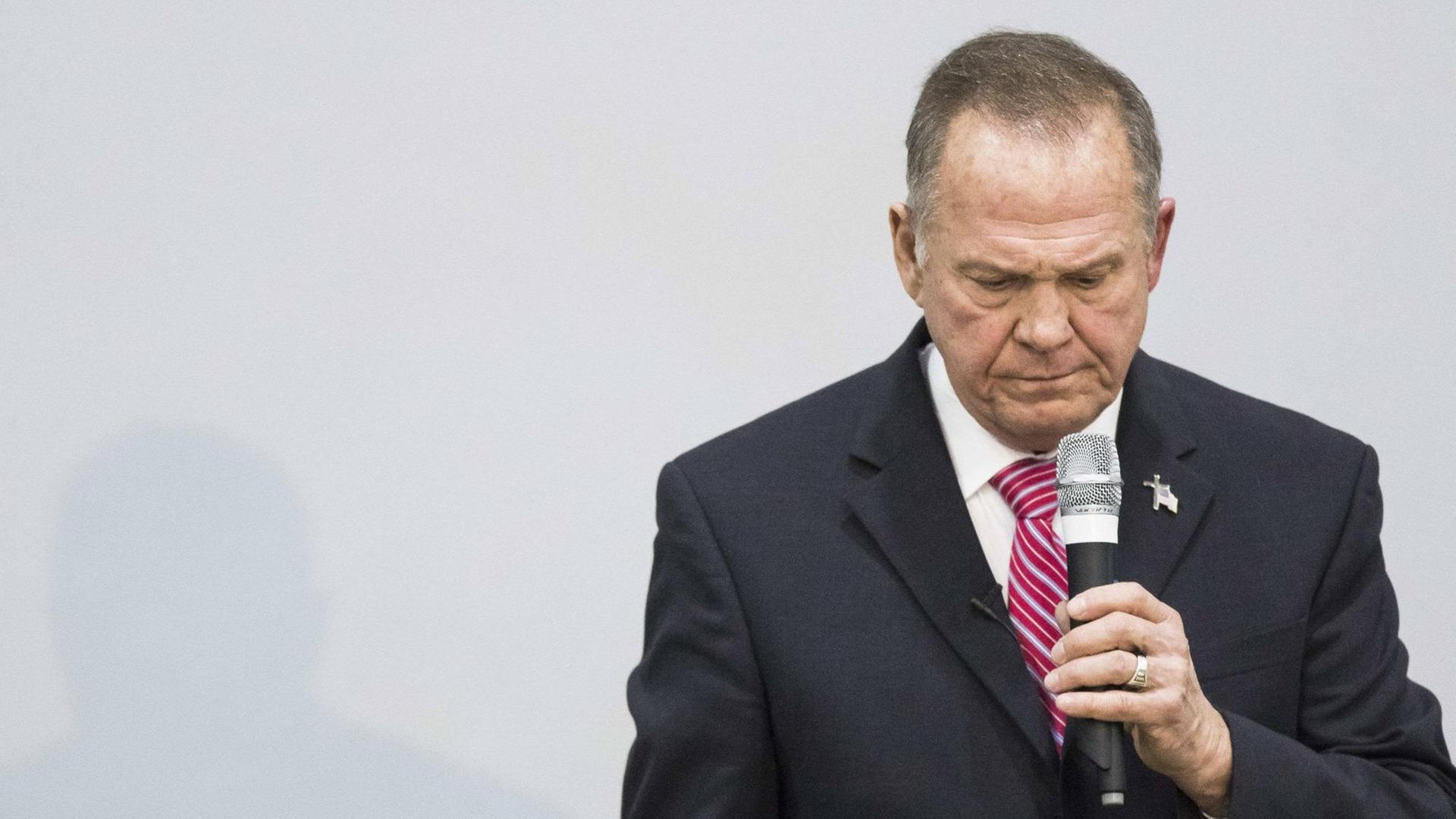 Roy Moore spricht im November 2017 in einer Baptistenkirche in Jackson, Alabama Roy Moore spricht im November 2017 in einer Baptistenkirche in Jackson, Alabama