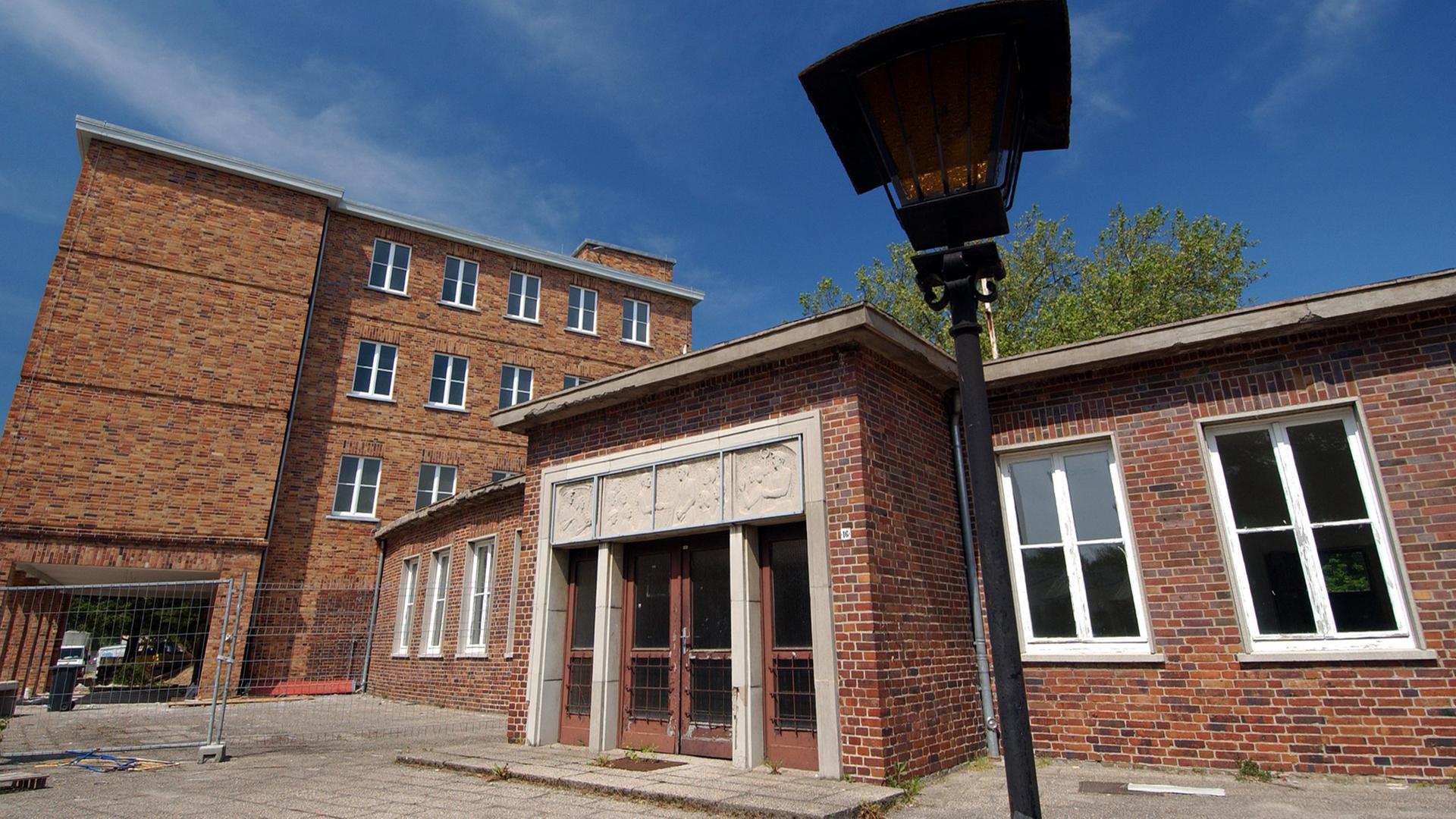 Die zentrale Gewerkschaftsschule in Bernau bei Berlin - prägend mitgestaltet von Hannes Meyer Die zentrale Gewerkschaftsschule in Bernau bei Berlin - prägend mitgestaltet von Hannes Meyer