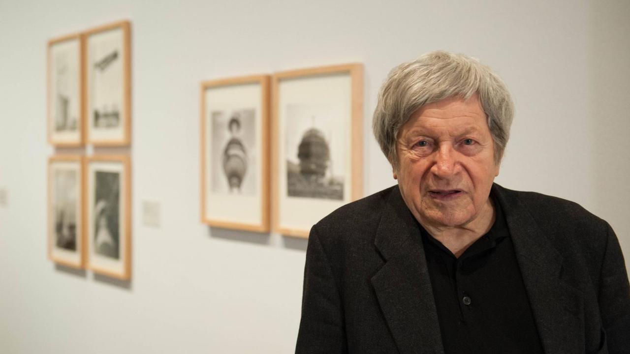 Der Architekturhistoriker und Publizist Bruno Flierl. Der Architekturhistoriker und Publizist Bruno Flierl.
