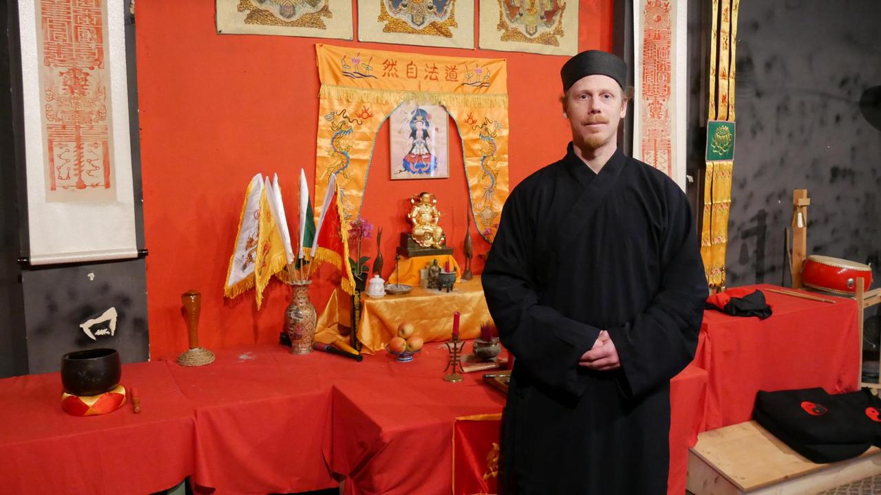 Der Dao-Priester Patrick Liu Der Dao-Priester Patrick Liu