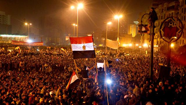 Massenprotest auf dem Tahrir-Platz in Kairo am 2. Februar 2011