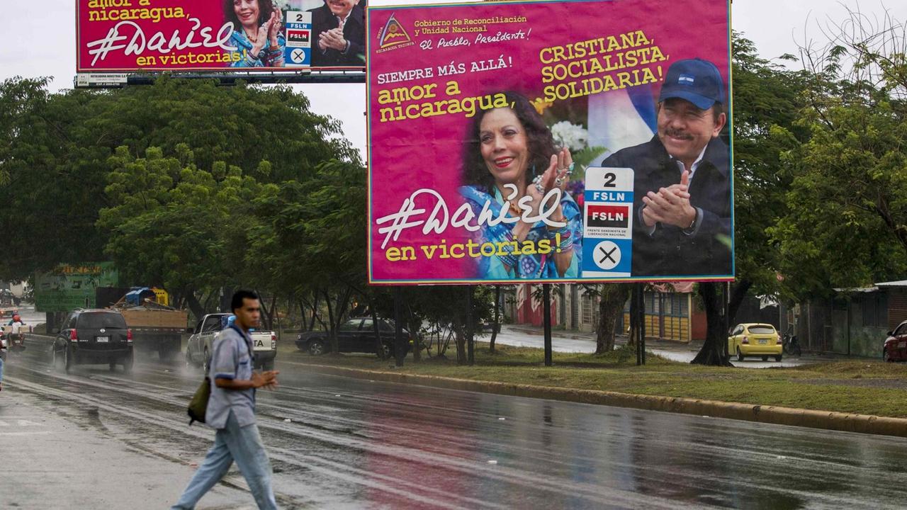 Wahlkampf in Nicaragua: Am 6. November wollen sich Daniel Ortega und seine Frau wiederwählen lassen. Wahlkampf in Nicaragua: Am 6. November wollen sich Daniel Ortega und seine Frau wiederwählen lassen.