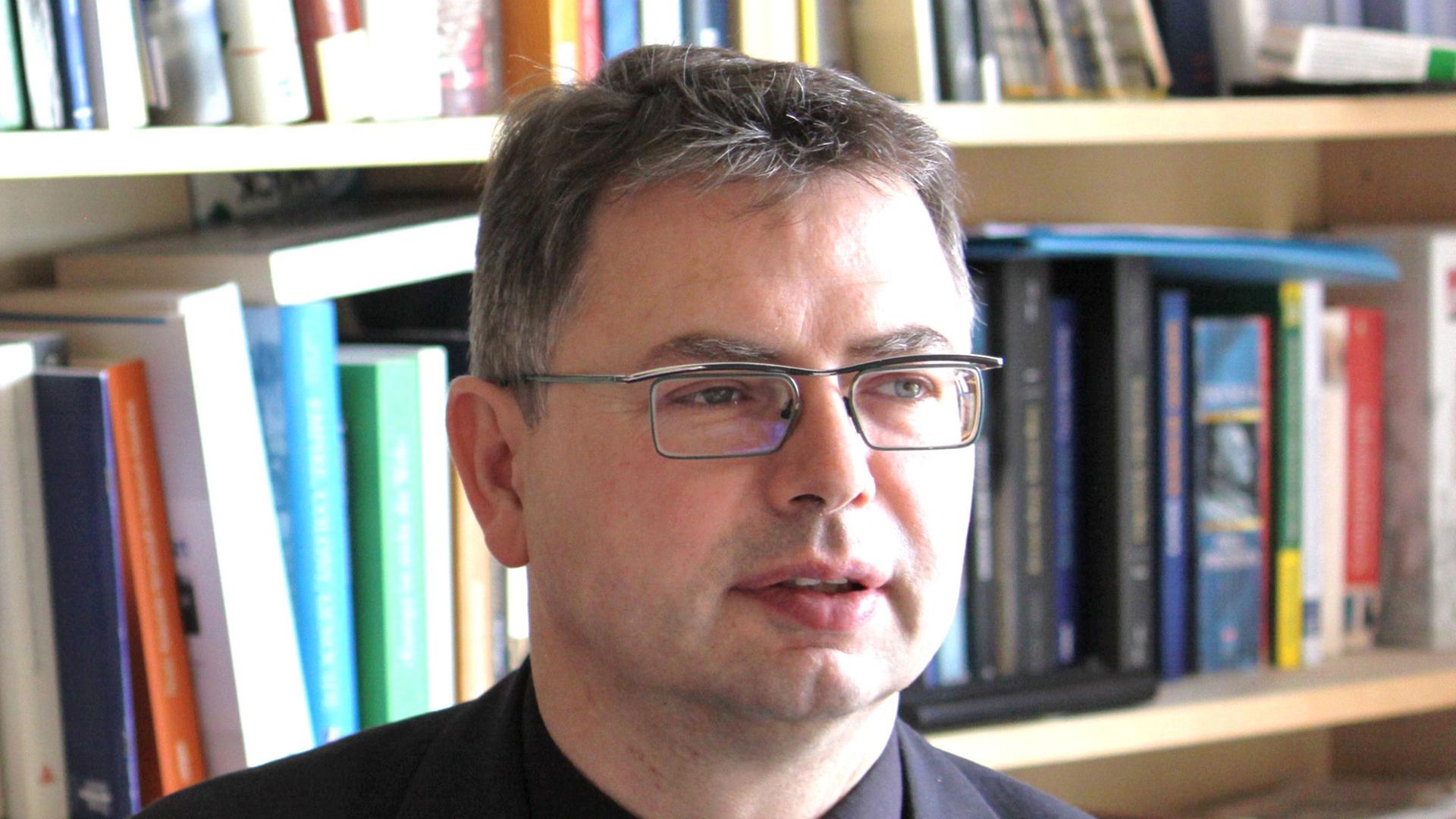 Jürgen Zimmerer - Afrika-Historiker und Genozid-Forscher an der Universität Hamburg. Jürgen Zimmerer - Afrika-Historiker und Genozid-Forscher an der Universität Hamburg.