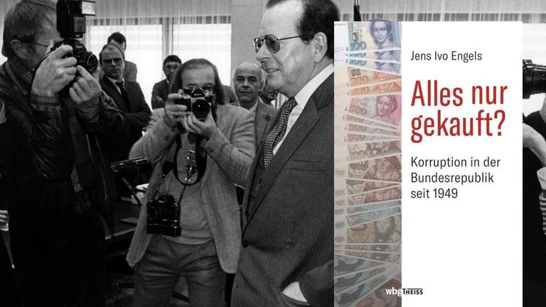 Hintergrundbild: Der Konzernchef Friedrich Karl Flick (M) stand am 15.03.1984 als Zeuge vor dem Untersuchungsausschuss des Bundestages in Bonn. Er bestritt mit Nachdruck, dass er oder ein Angehöriger des Flick-Konzerns in die Parteispenden-Affäre verwickelt sei. Vordergrundbild: Buchcover Hintergrundbild: Der Konzernchef Friedrich Karl Flick (M) stand am 15.03.1984 als Zeuge vor dem Untersuchungsausschuss des Bundestages in Bonn. Er bestritt mit Nachdruck, dass er oder ein Angehöriger des Flick-Konzerns in die Parteispenden-Affäre verwickelt sei. Vordergrundbild: Buchcover