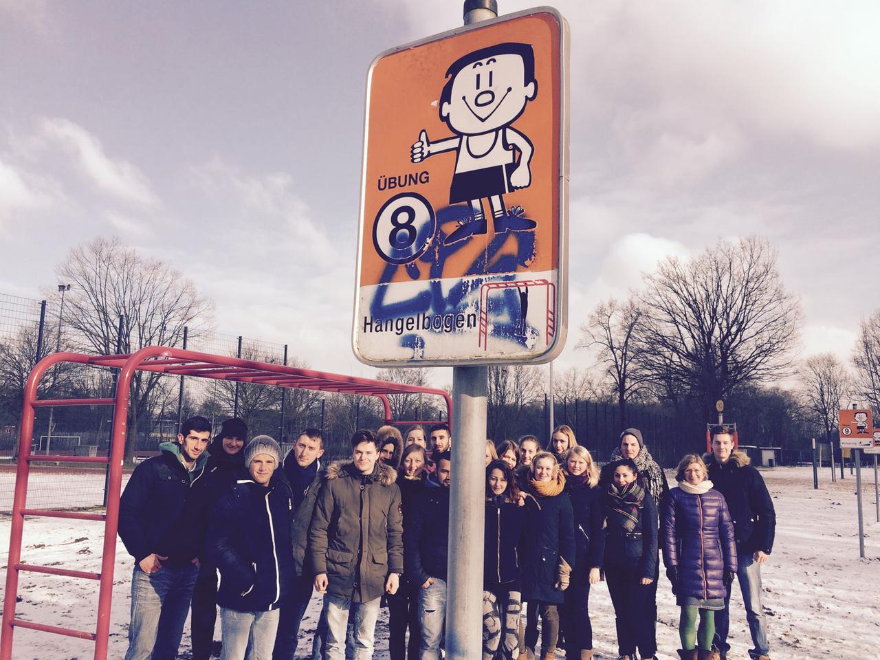 Die Azubis der Timmermeisterschule nutzen den ältesten Trimm-dich-Pfad in Münster. Die Azubis der Timmermeisterschule nutzen den ältesten Trimm-dich-Pfad in Münster.
