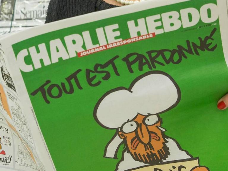 Die erste Ausgabe von "Charlie Hebdo" nach dem Anschlag zeigt eine Karikatur Mohammeds auf dem Titel