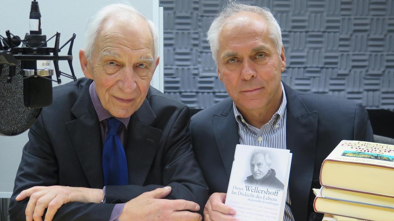 Der Autor Dieter Wellershoff (l.) mit Hajo Steinert (DLF) im Gespräch. Der Autor Dieter Wellershoff (l.) mit Hajo Steinert (DLF) im Gespräch.