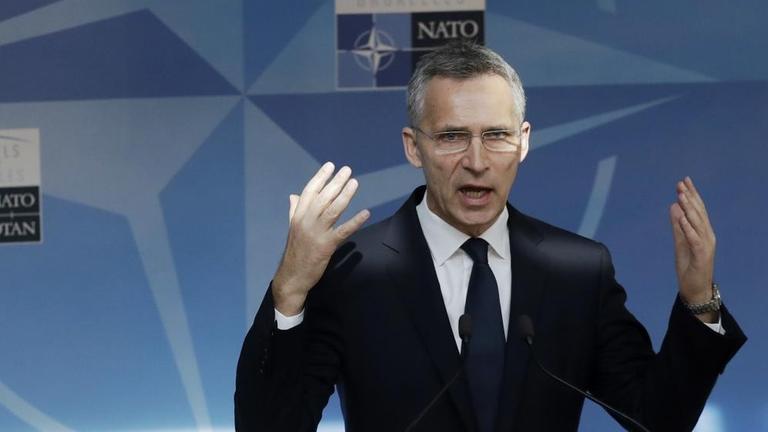 NATO-Generalsekretär Jens Stoltenberg am 24.05.2017 während einer Pressekonferenz vor dem NATO-Gipfel in Brüssel NATO-Generalsekretär Jens Stoltenberg am 24.05.2017 während einer Pressekonferenz vor dem NATO-Gipfel in Brüssel