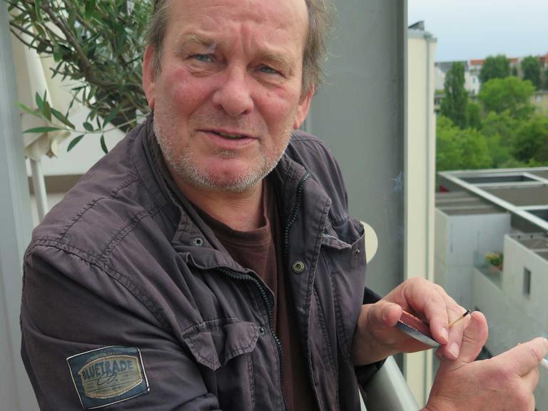 Der Schriftsteller Peter Wawerzinek zu Gast bei Deutschlandradio Kultur.