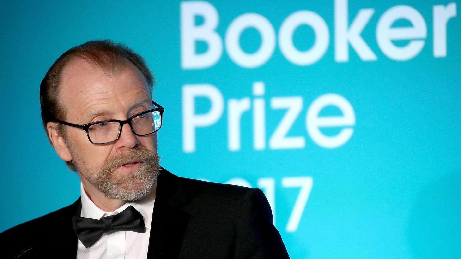 US-Autor George Saunders nach der Preisverleihung in London US-Autor George Saunders nach der Preisverleihung in London