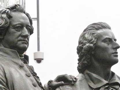 Goethe-Schiller-Denkmal in Weimar