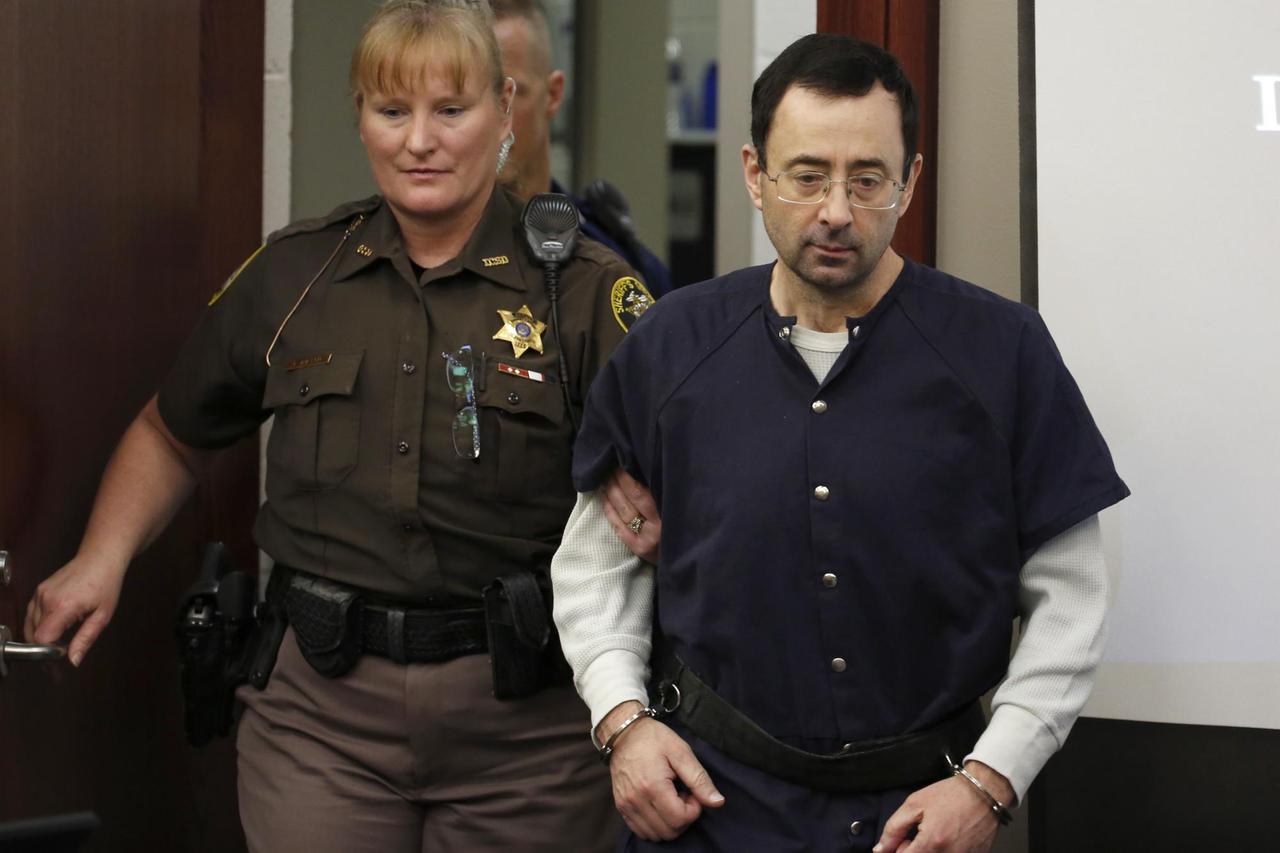 Der frühere Teamarzt der US-Turner, Larry Nassar, vor Gericht in Lansing, Michigan. Der frühere Teamarzt der US-Turner, Larry Nassar, vor Gericht in Lansing, Michigan.