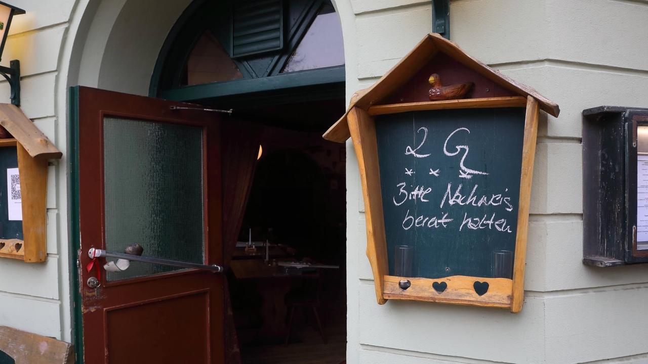 2G *** Bitte Nachweis bereit halten, ein Hinweis am Restauranteingang. 2G *** Bitte Nachweis bereit halten, ein Hinweis am Restauranteingang.
