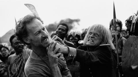 Werner Herzog und Klaus Kinski in dem Fim: "Mein liebster Feind", Ghana, 1987.