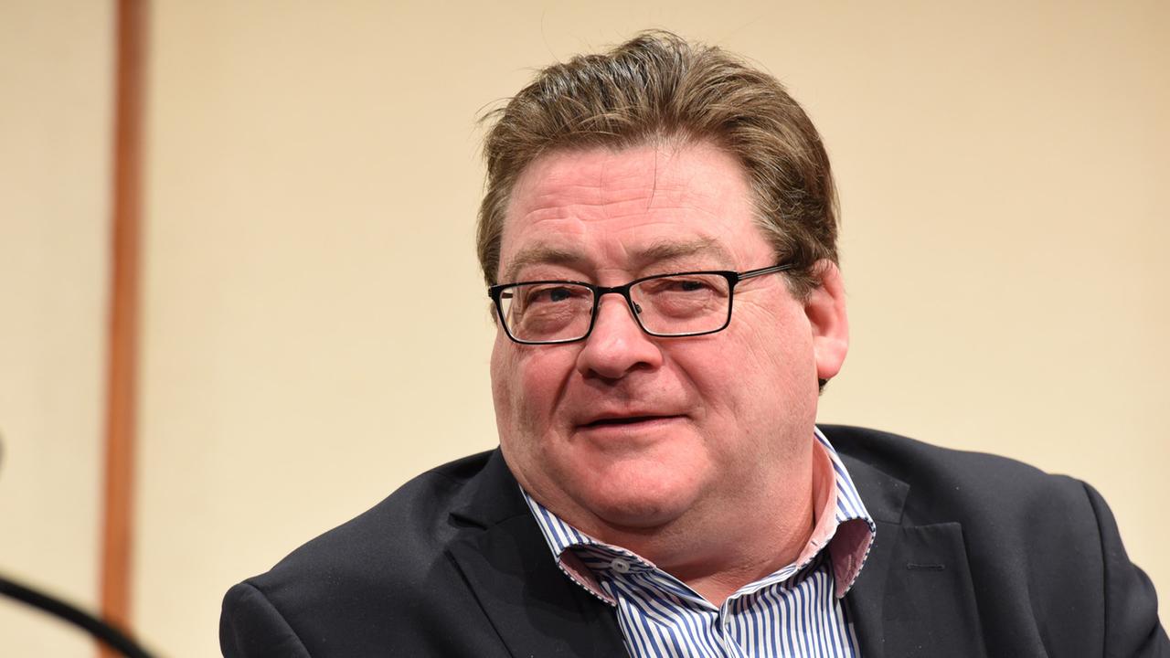 Der schottische Schriftsteller John Burnside 2015 in Köln Der schottische Schriftsteller John Burnside 2015 in Köln