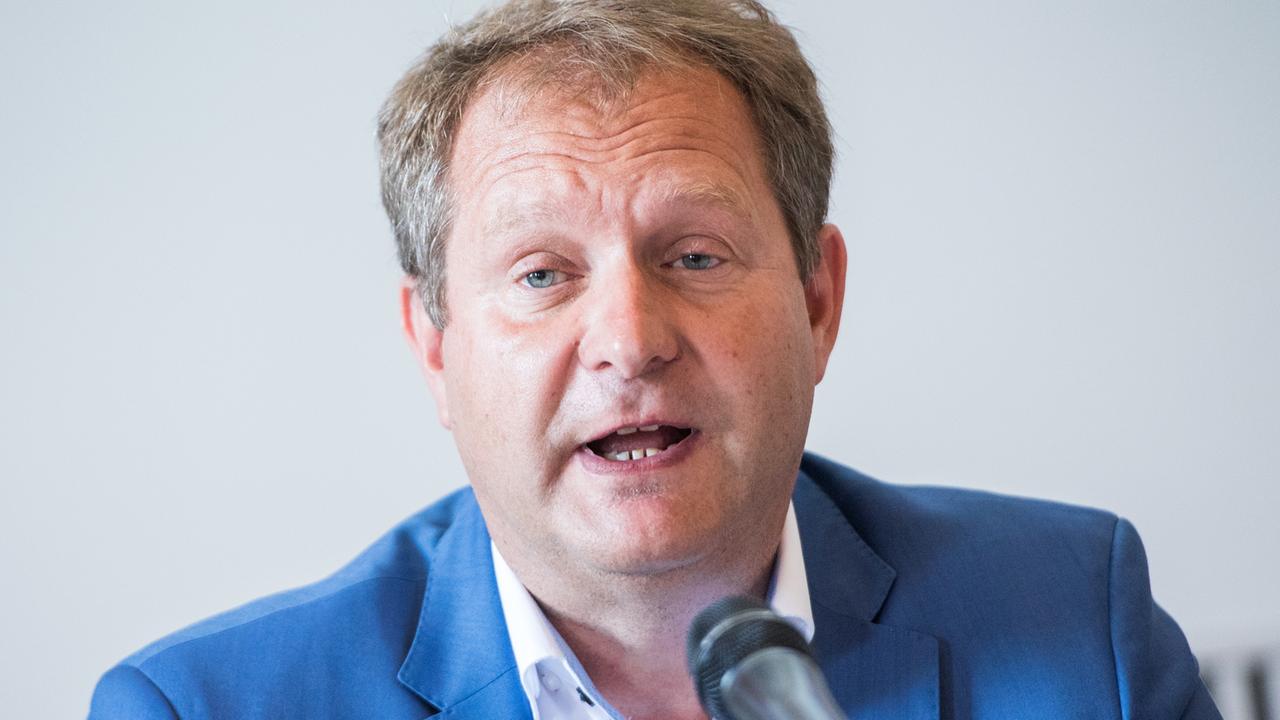 Jens Kerstan (Bündnis 90/ Die Grünen), Umweltsenator von Hamburg, spricht am 31.5.2018 während einer Pressekonferenz zum Diesel-Fahrverbot in Hamburg. Jens Kerstan (Bündnis 90/ Die Grünen), Umweltsenator von Hamburg, spricht am 31.5.2018 während einer Pressekonferenz zum Diesel-Fahrverbot in Hamburg.