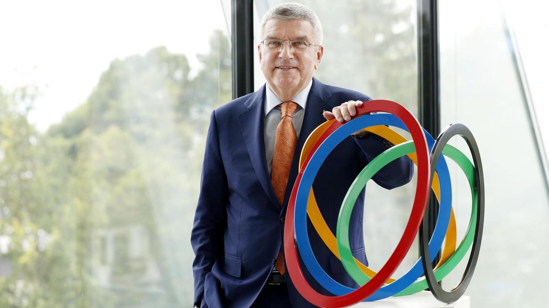Der Präsident des Internationalen Olympischen Komitees, Thomas Bach, posiert für ein Foto in Lausanne, Schweiz. Der Präsident des Internationalen Olympischen Komitees, Thomas Bach, posiert für ein Foto in Lausanne, Schweiz.