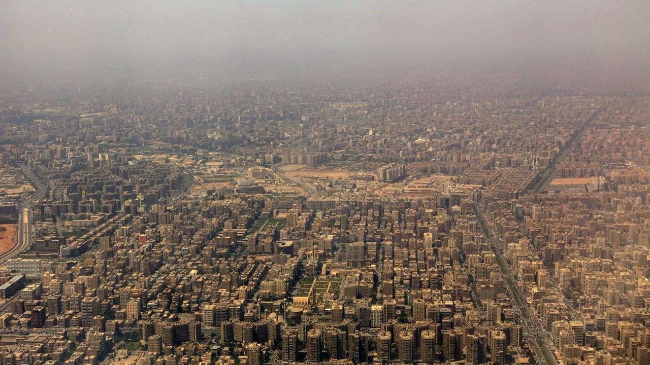 Sie sehen eine Luftaufnahme von Kairo aus dem Jahr 2015.