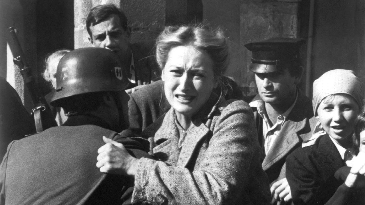 Die Schauspielerin Meryl Streep in einer Szene der US-amerikanischen Fernsehserie "Holocaust" Die Schauspielerin Meryl Streep in einer Szene der US-amerikanischen Fernsehserie "Holocaust"