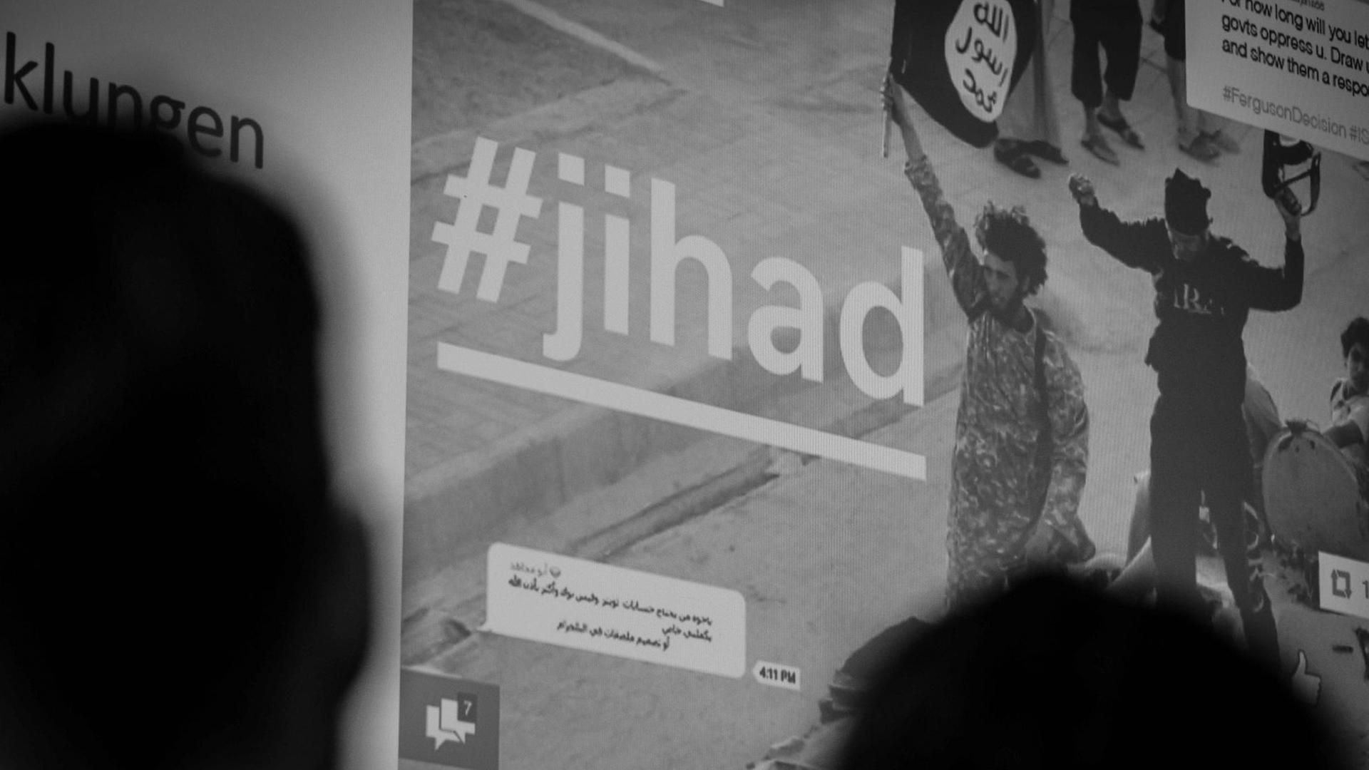 Das Wort ''Jihad'' wird während einer Präsentation des Bayrischen Netzwerks für Prävention und Deradikalisierungsprogramm gegen Salafismus gezeigt Das Wort ''Jihad'' wird während einer Präsentation des Bayrischen Netzwerks für Prävention und Deradikalisierungsprogramm gegen Salafismus gezeigt