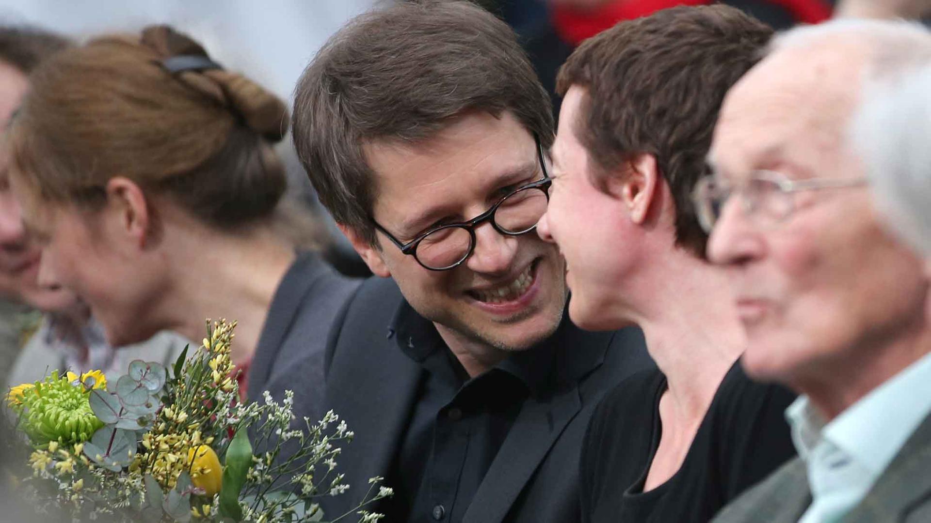 Der deutsche Schriftsteller Jan Wagner (M) gewinnt den Belletristik-Preis der Leipziger Buchmesse am 12.03.2015 in Leipzig (Sachsen). Der deutsche Schriftsteller Jan Wagner (M) gewinnt den Belletristik-Preis der Leipziger Buchmesse am 12.03.2015 in Leipzig (Sachsen).